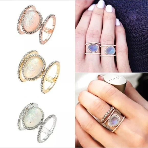 Silver Sz 6 Glittery Rhinestone Ring - Picture 2 of 2